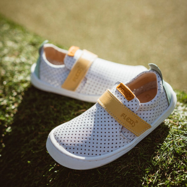 Zapatillas respetuosas microperforadas Nens